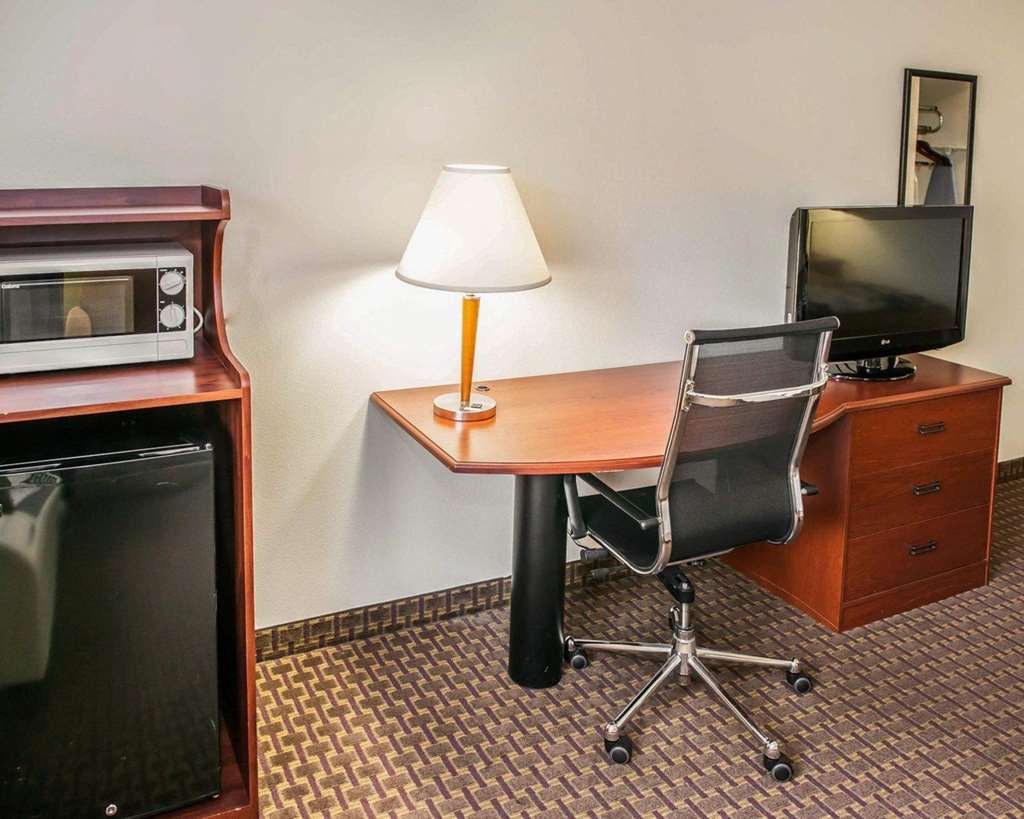 Sleep Inn South Bend Airport Стая снимка