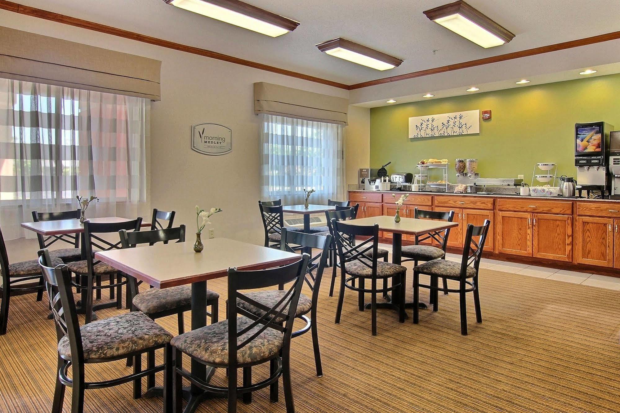 Sleep Inn South Bend Airport Екстериор снимка