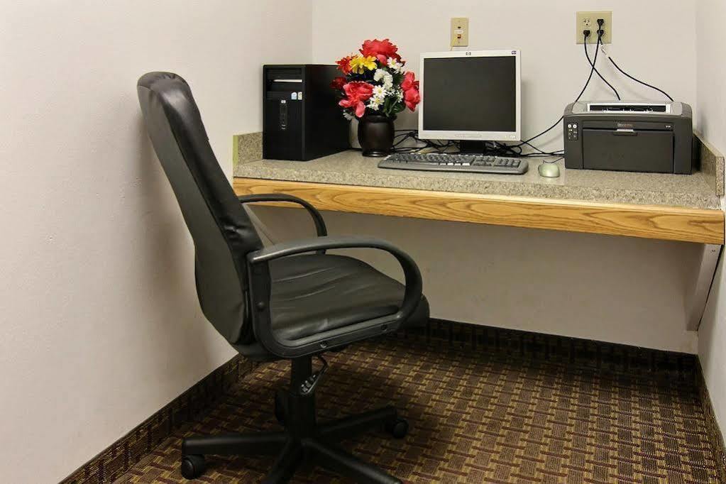 Sleep Inn South Bend Airport Екстериор снимка