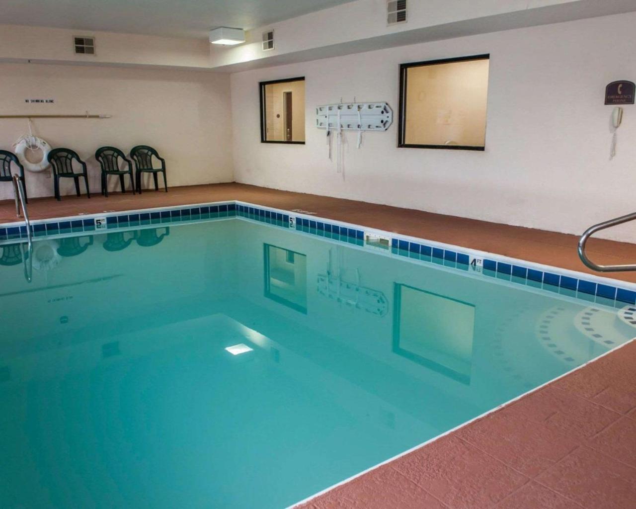Sleep Inn South Bend Airport Екстериор снимка