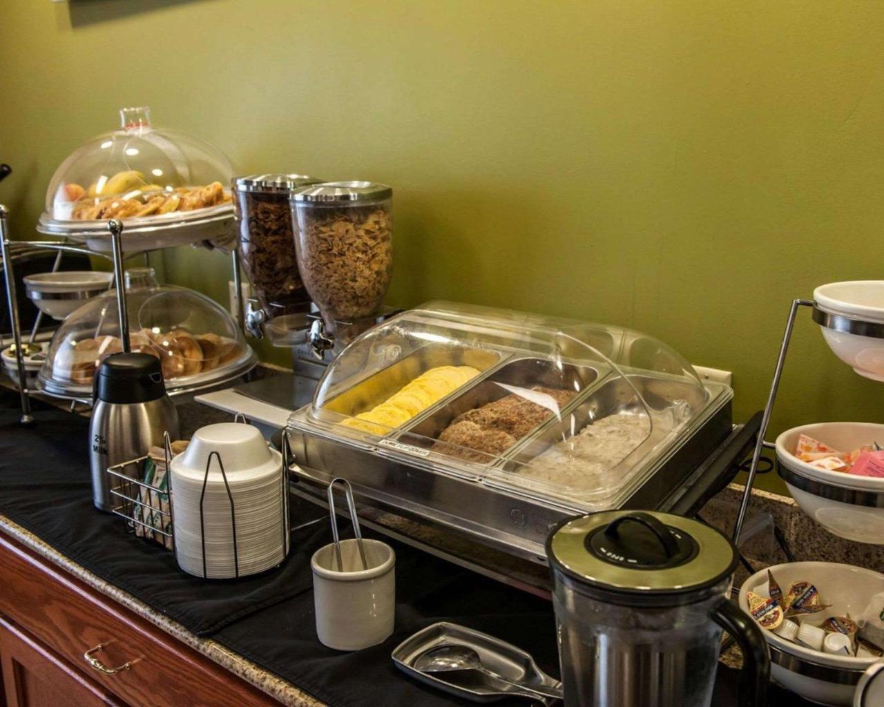 Sleep Inn South Bend Airport Екстериор снимка